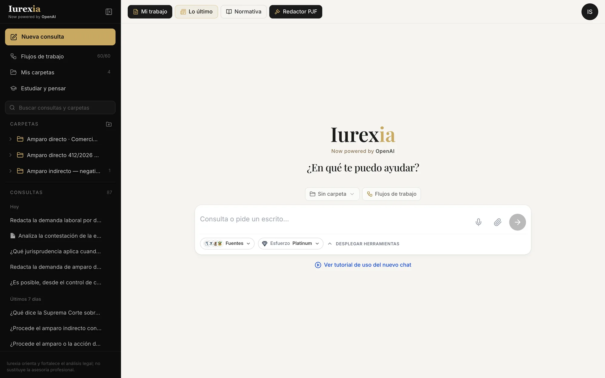 El chat de Iurexia hoy: la barra de trabajo con carpetas y consultas, y la caja de consulta con Fuentes y Esfuerzo.